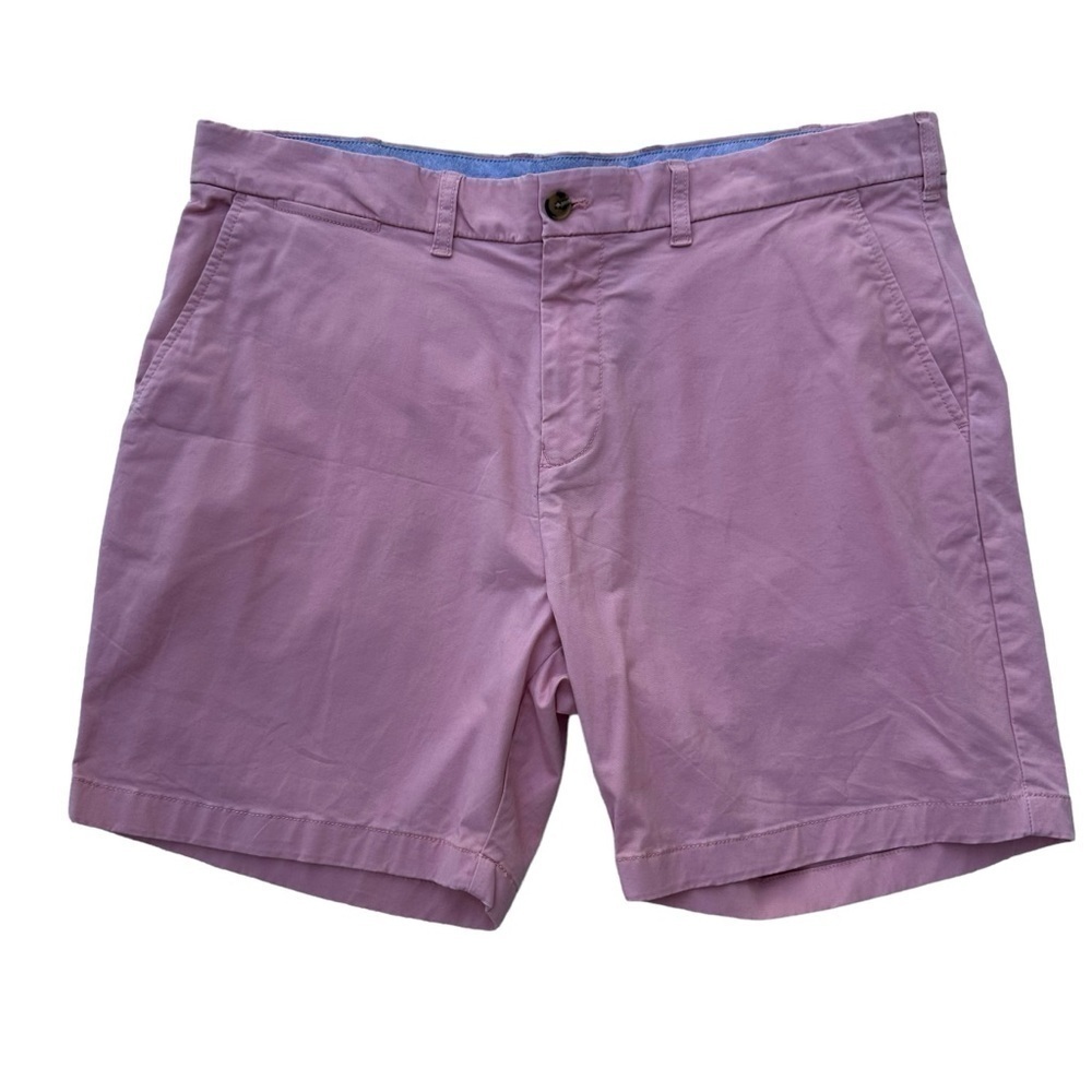 Tommy Hilfiger Men's Pink 7" Cargo Shorts, size 38